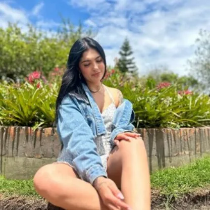 Mara_saenz live cam